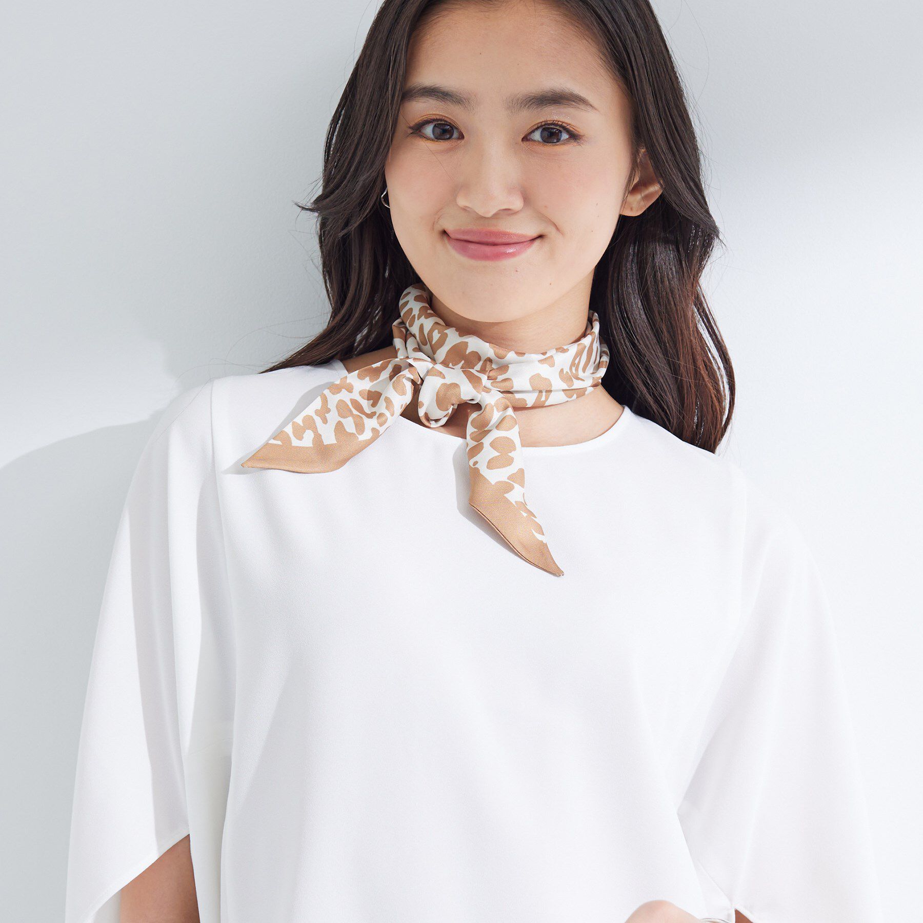 INDIVI「アニマルラインスカーフ」|バンダナ・スカーフ|