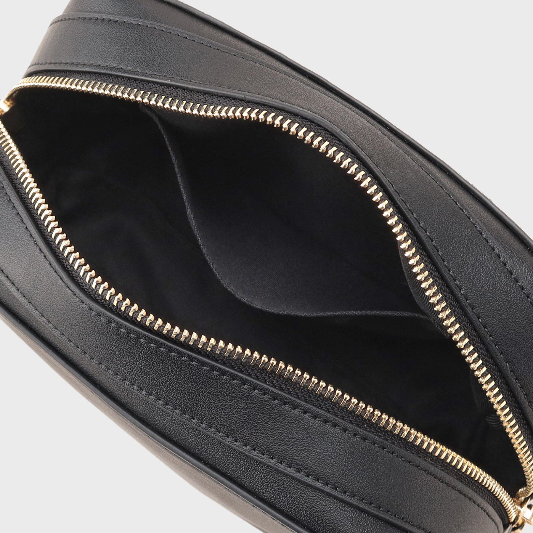 INDIVI「アニマルハラコ ボストンショルダー」|ショルダー・メッセンジャー|