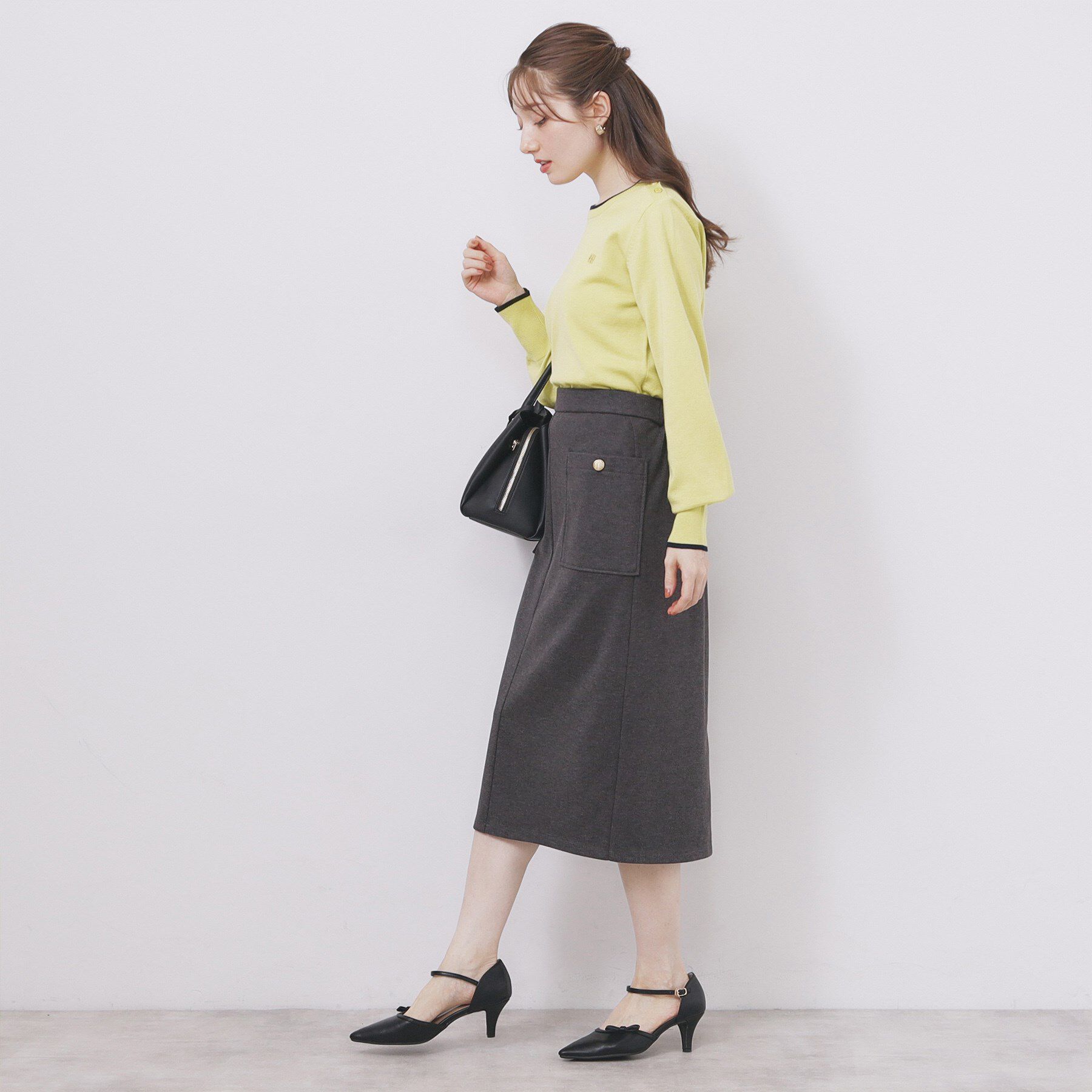 index「ゴールドパーツ付きバイカラークルーネックニット【洗濯機OK】」|ニット・セーター|