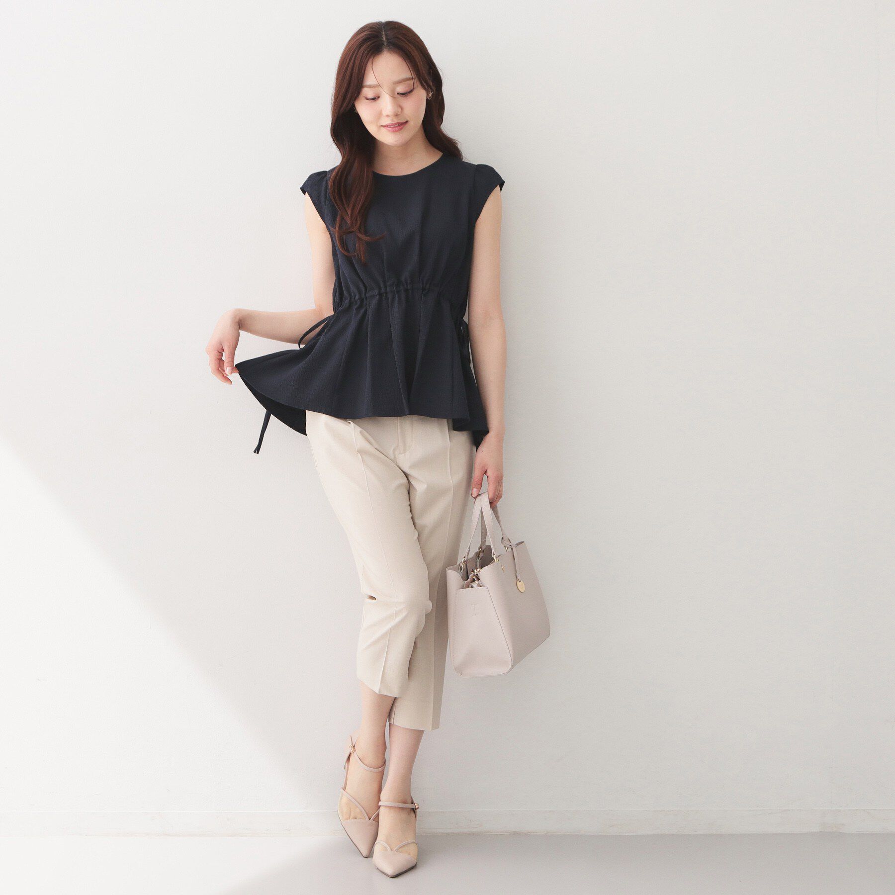 index「シボサイドリボンペプラムブラウス【洗濯機OK／防シワ／ストレッチ／イージーアイロン】」|シャツ・ブラウス|