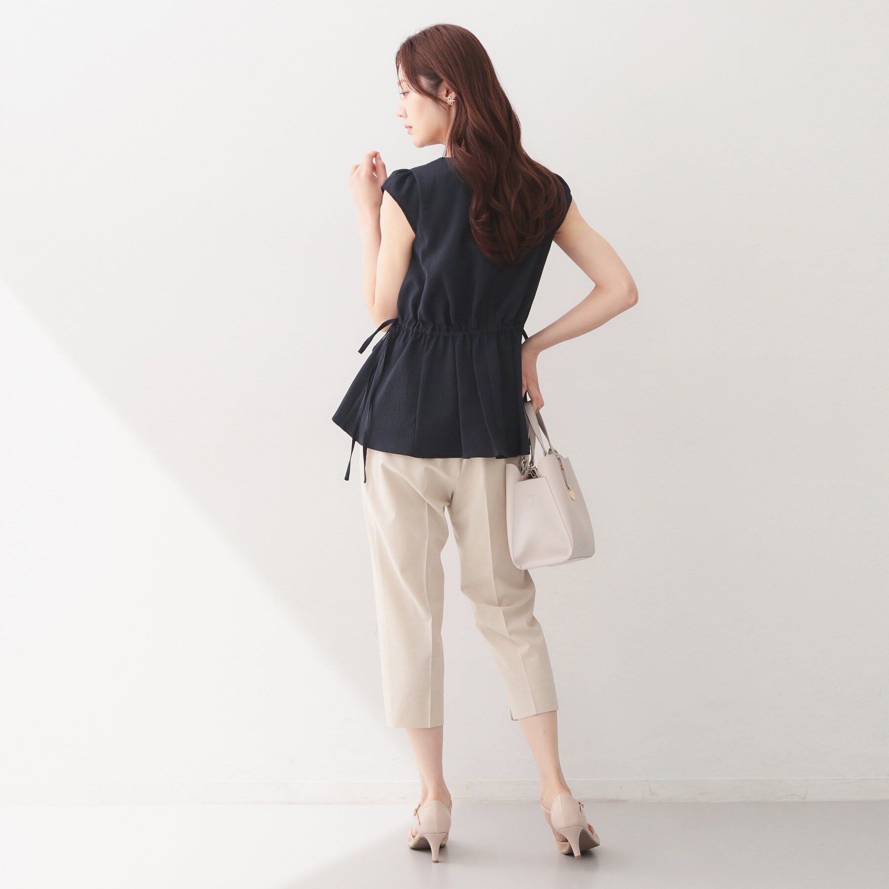 index「シボサイドリボンペプラムブラウス【洗濯機OK／防シワ／ストレッチ／イージーアイロン】」|シャツ・ブラウス|