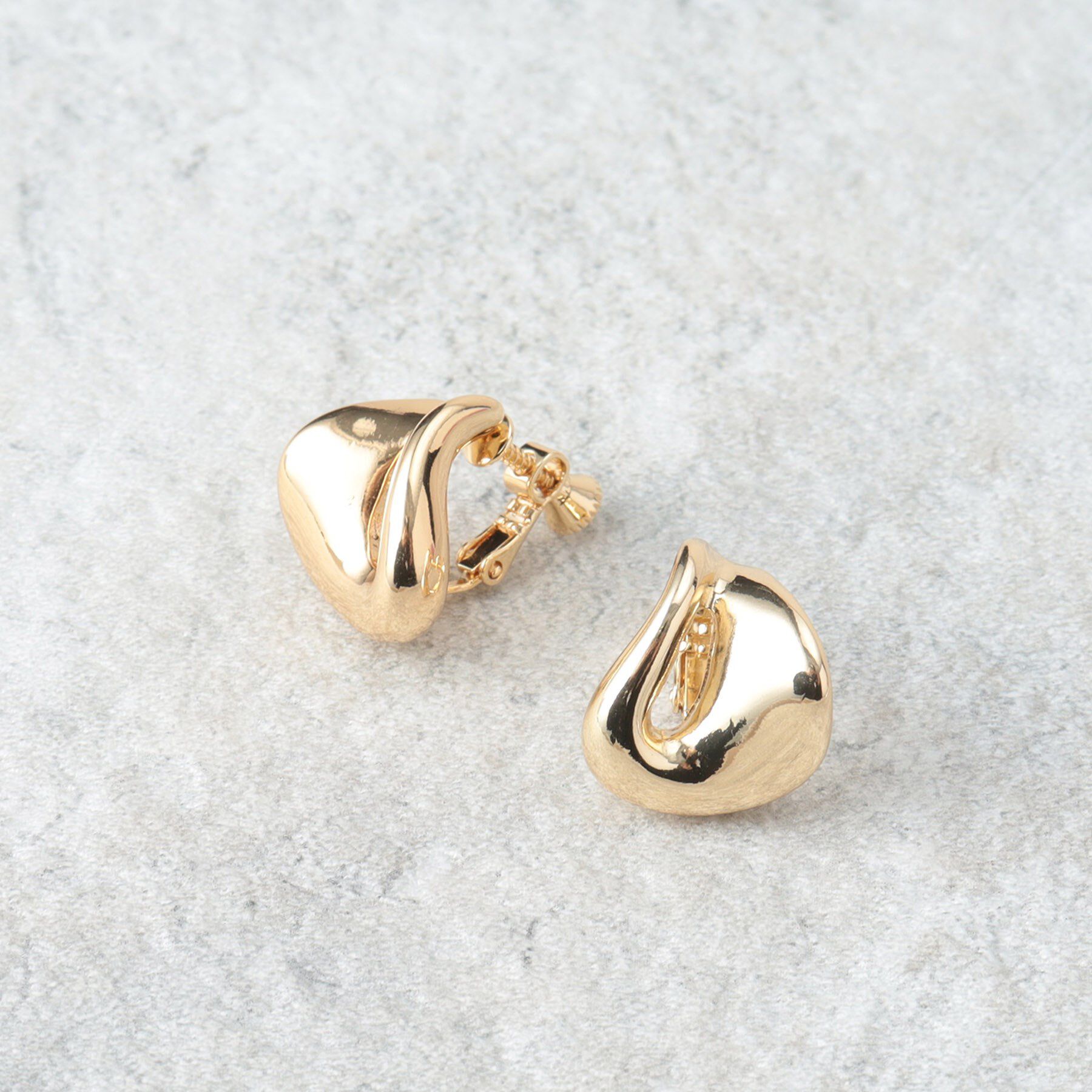 OPAQUE.CLIP「メタルドロップイヤリング」|イヤリング|ゴールド(007)