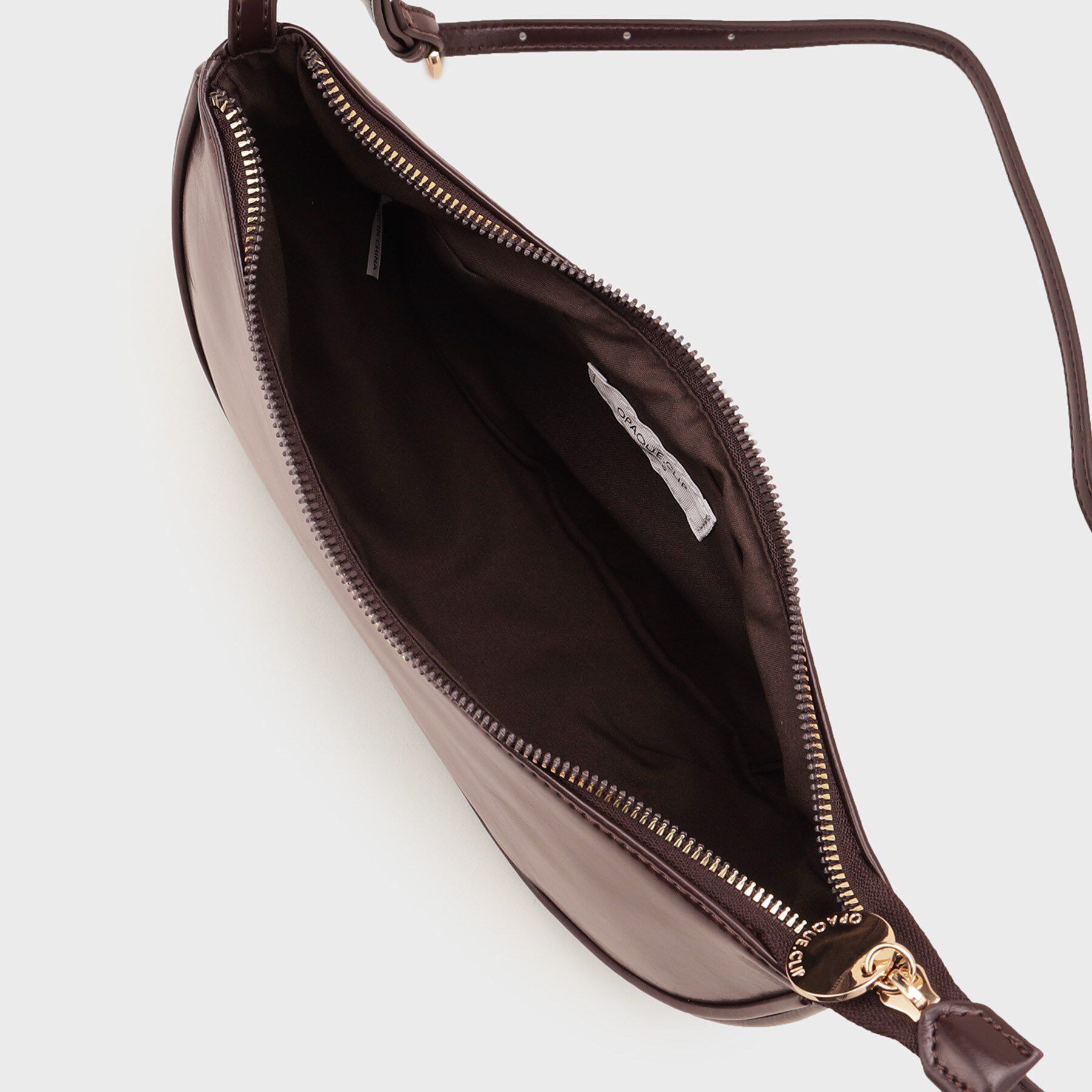 OPAQUE.CLIP「【軽量】オイル調合皮ムーンショルダーバッグ」|ショルダー・メッセンジャー|