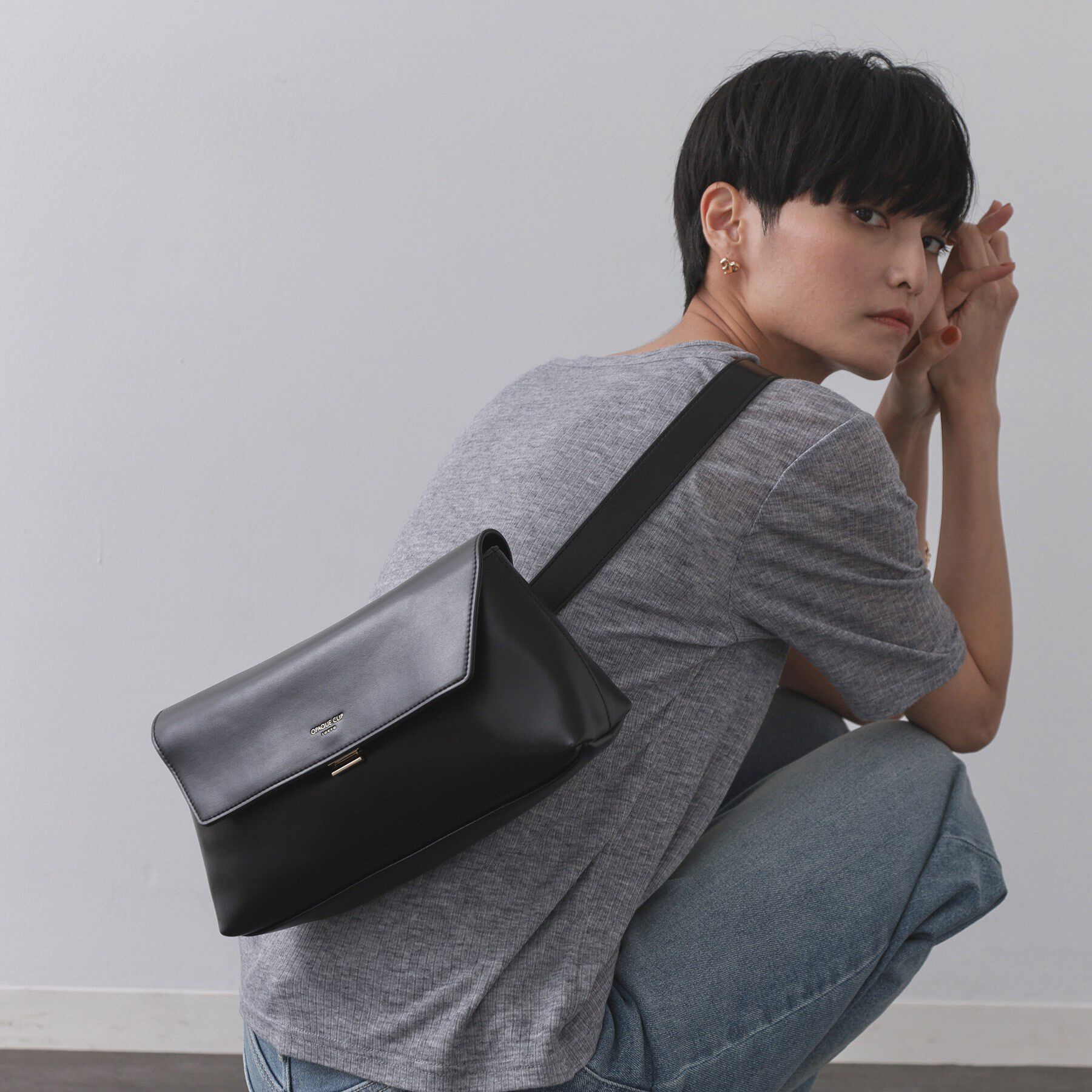 OPAQUE.CLIP「【3WAY】スムース合皮ワイドボディバッグ」|その他|ブラック(019)