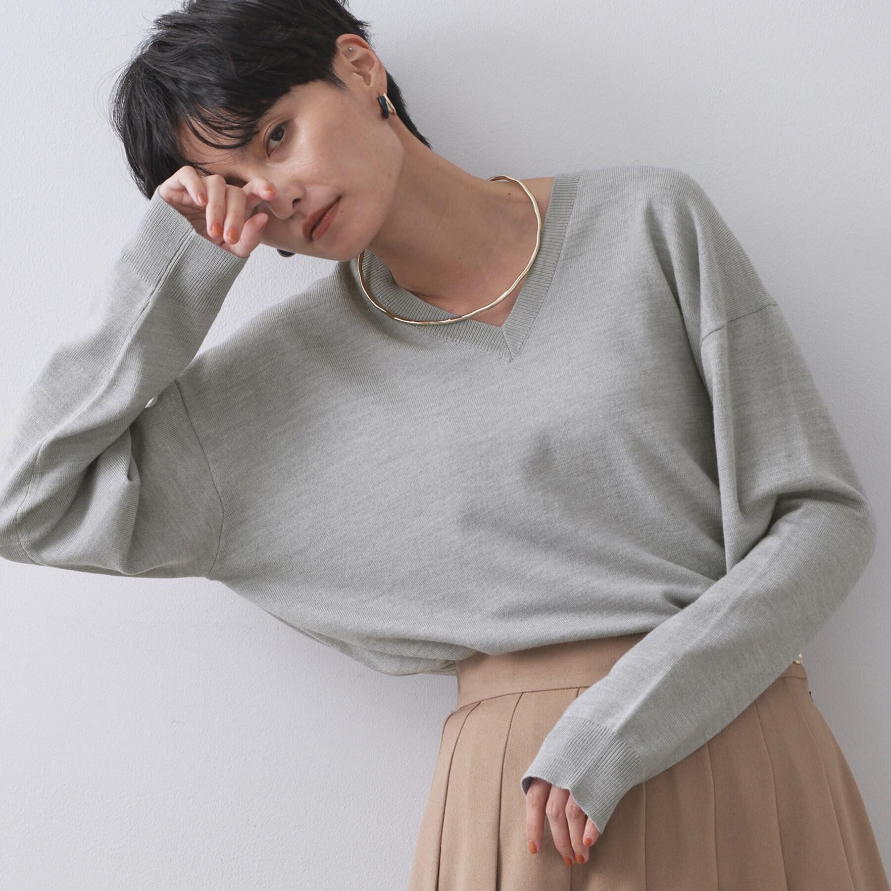 OPAQUE.CLIP「Vネックニット/エクストラファインメリノウール【THEシリーズ/洗濯機OK】」|ニット・セーター|