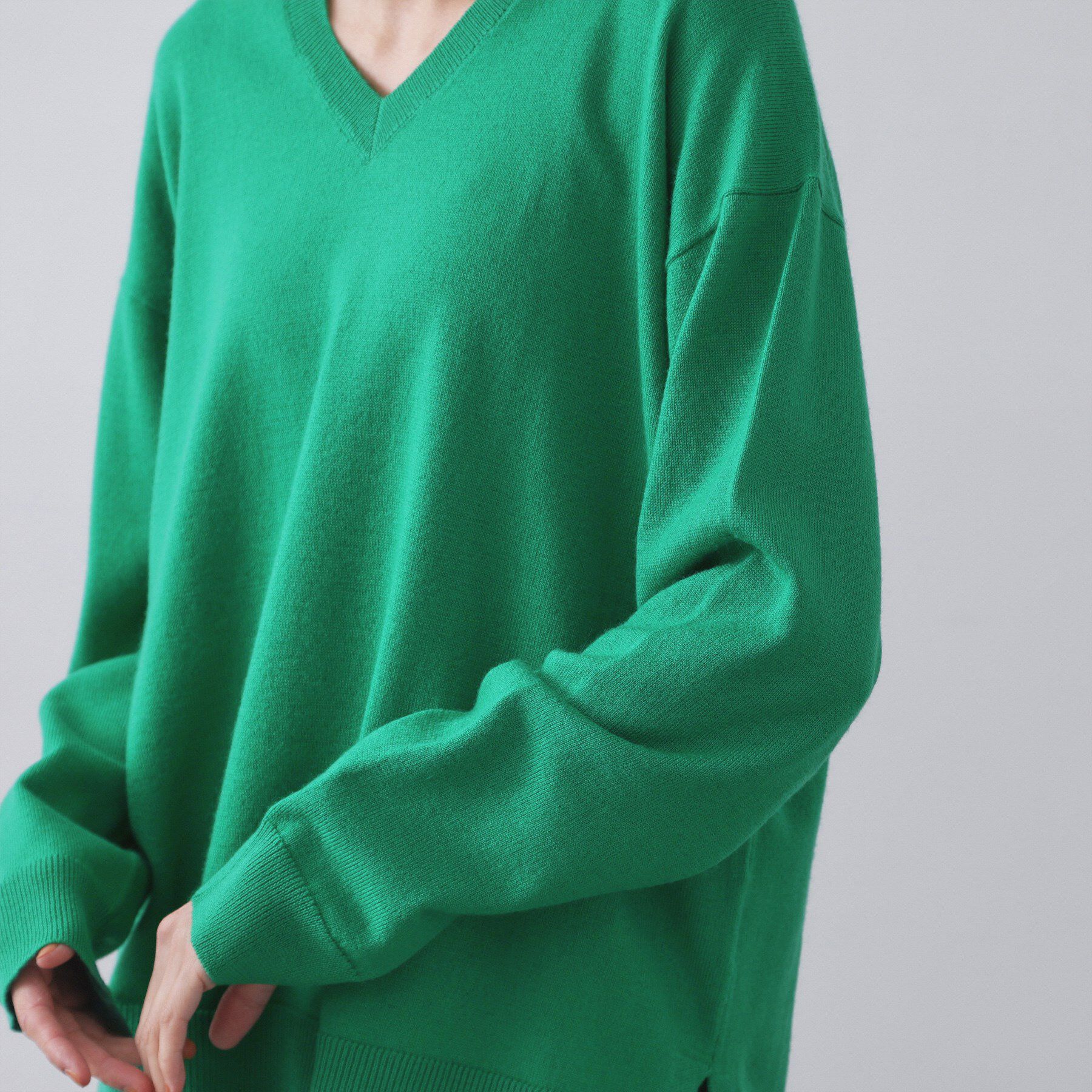 OPAQUE.CLIP「Vネックニット/エクストラファインメリノウール【THEシリーズ/洗濯機OK】」|ニット・セーター|