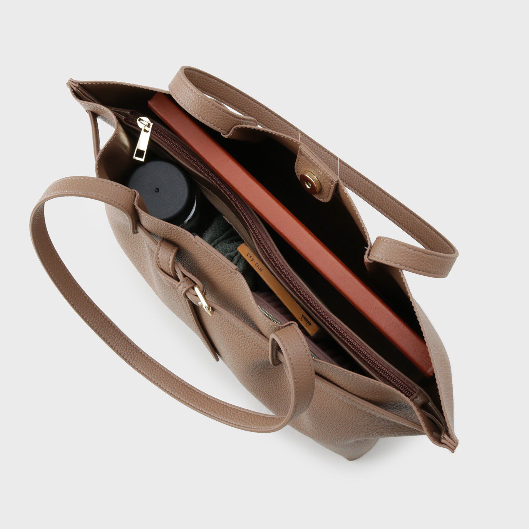 OPAQUE.CLIP「ベルトデザイン軽量シュリンク合皮A4トート」|トートバッグ|