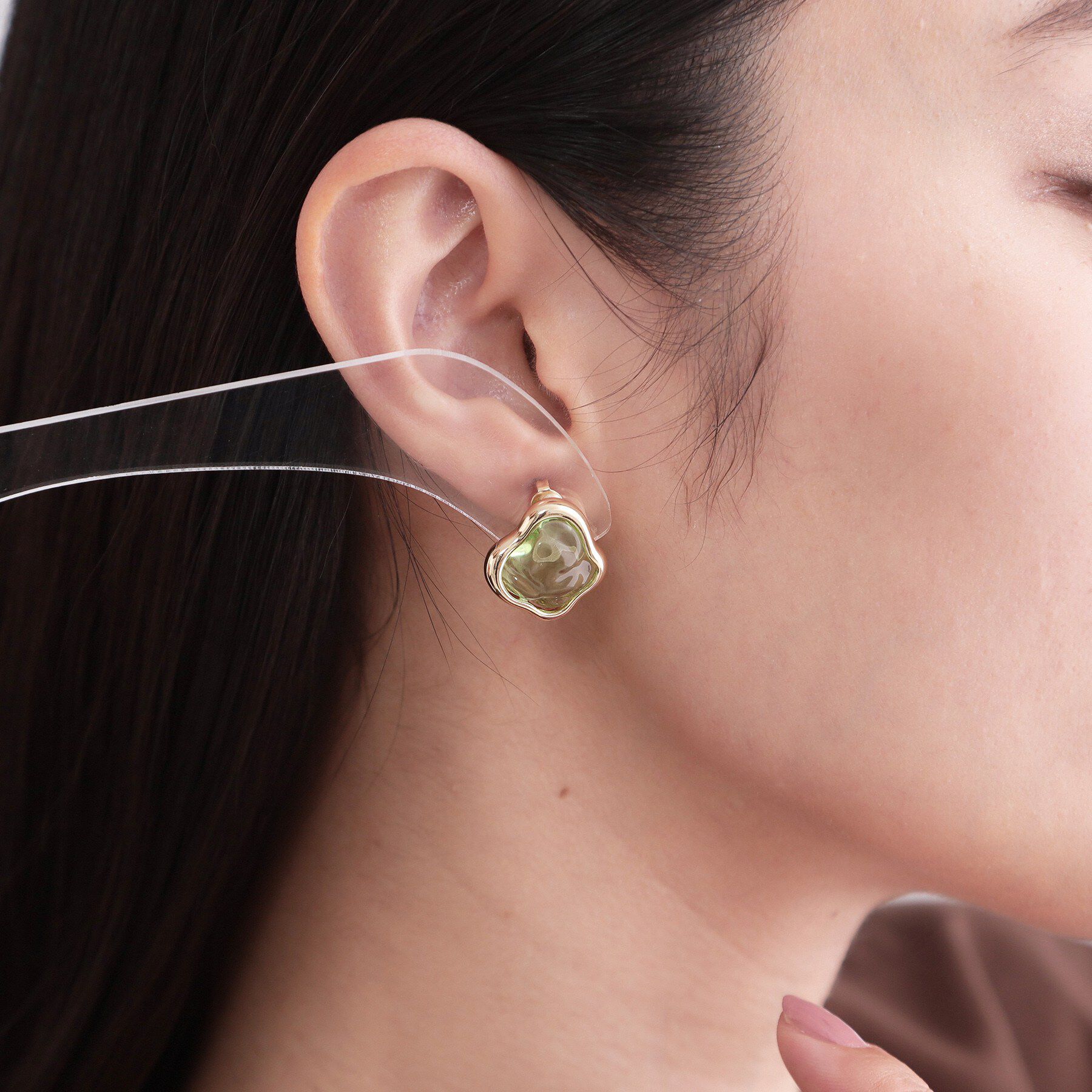 OPAQUE.CLIP「ニュアンスシェイプクリアカラーピアス」|ピアス|