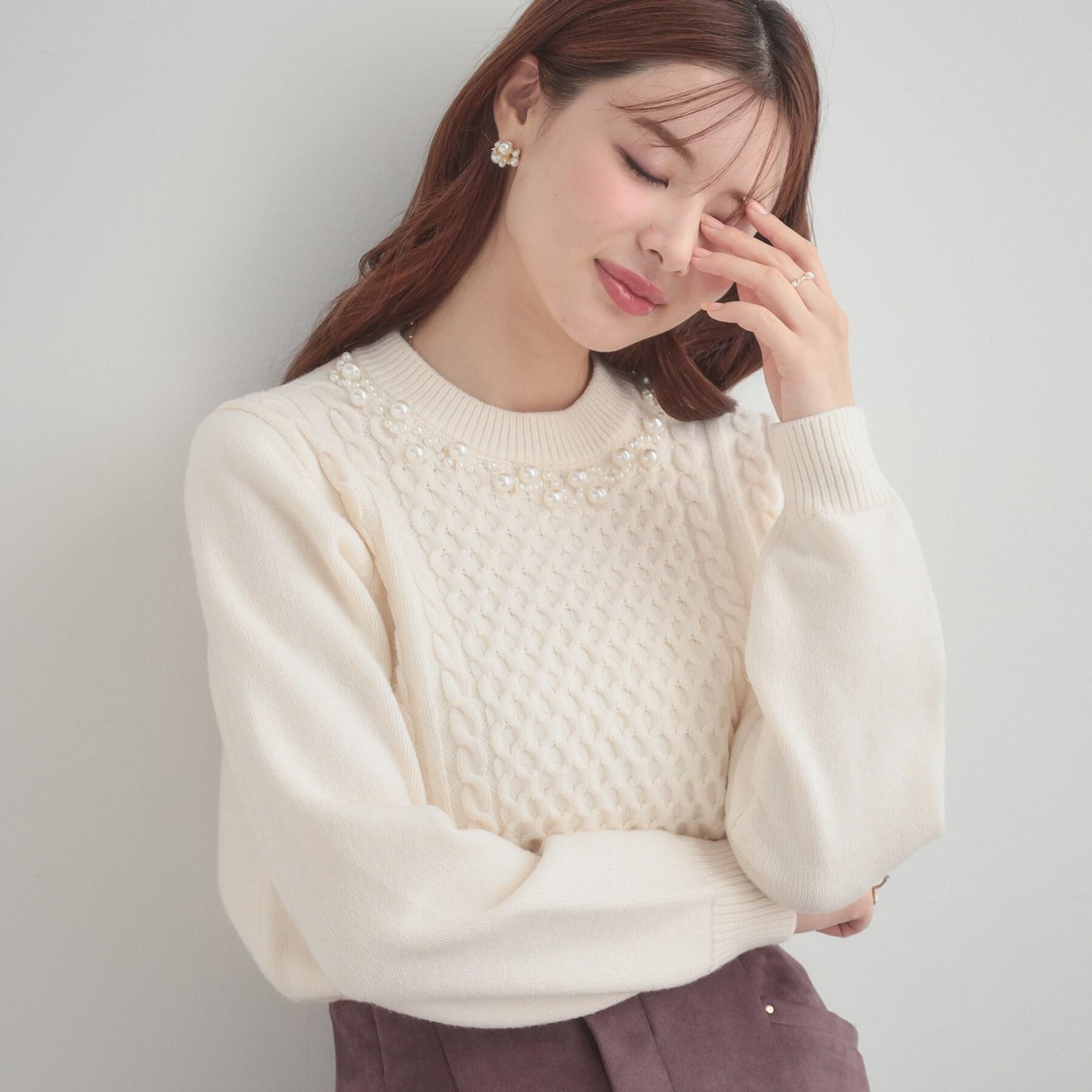 Couture broach「【きれいめ】パール調デザイン アラン柄ニット」|ニット・セーター|