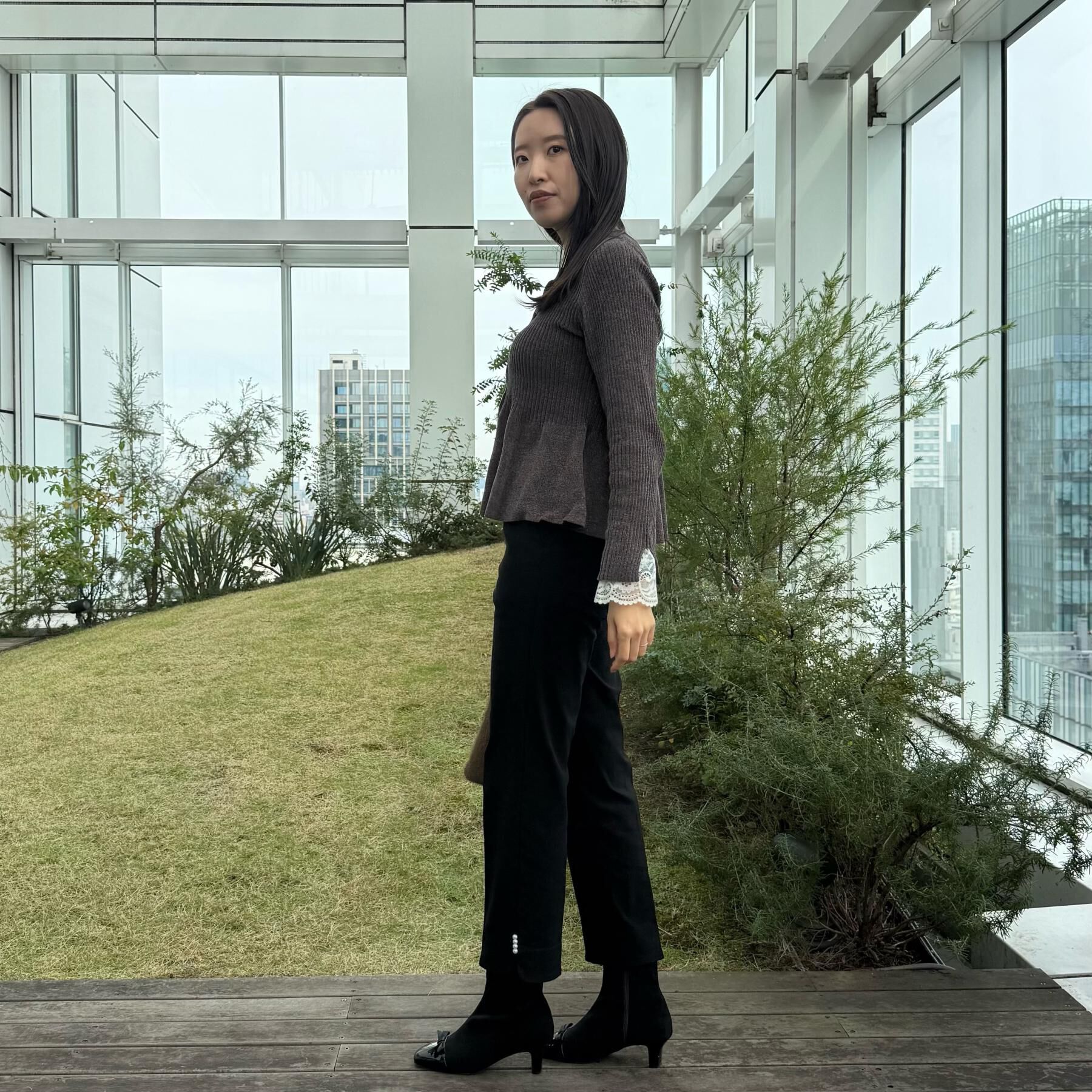 Couture broach「【袖口レース・着映え】短毛モールペプラム カーデ」|カーディガン|