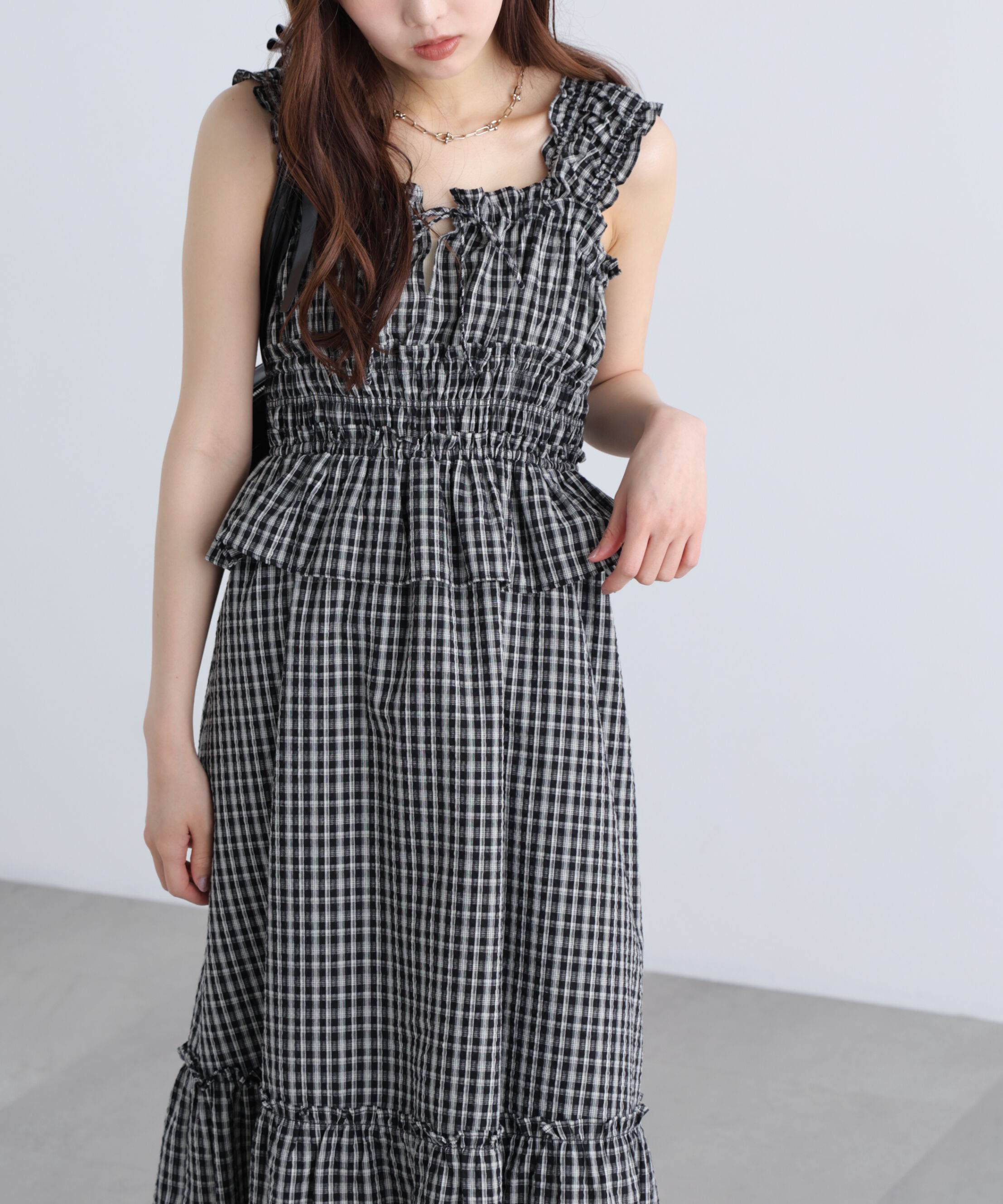  「シャーリングティアードチェックキャミワンピース」|ワンピース|