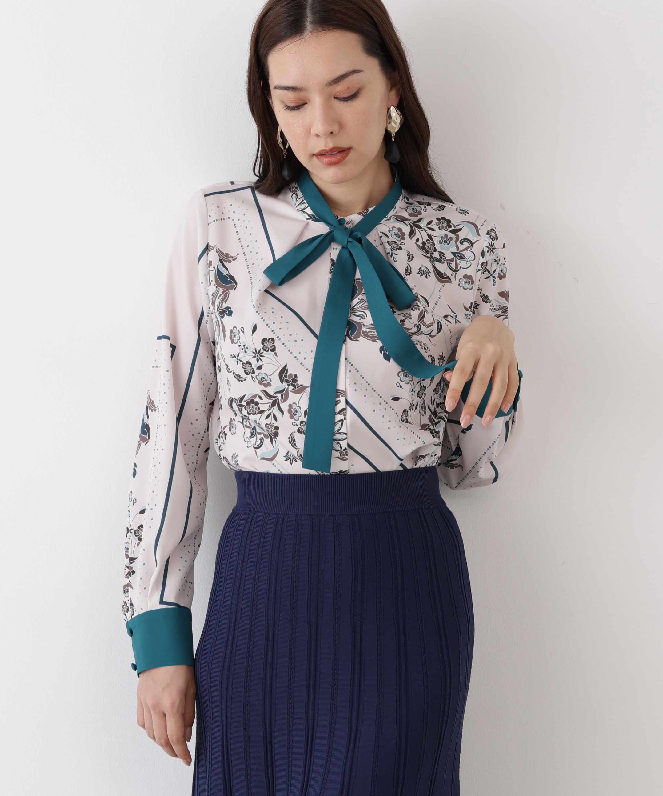  「◆フローラルスカーフプリントブラウス」|シャツ・ブラウス|