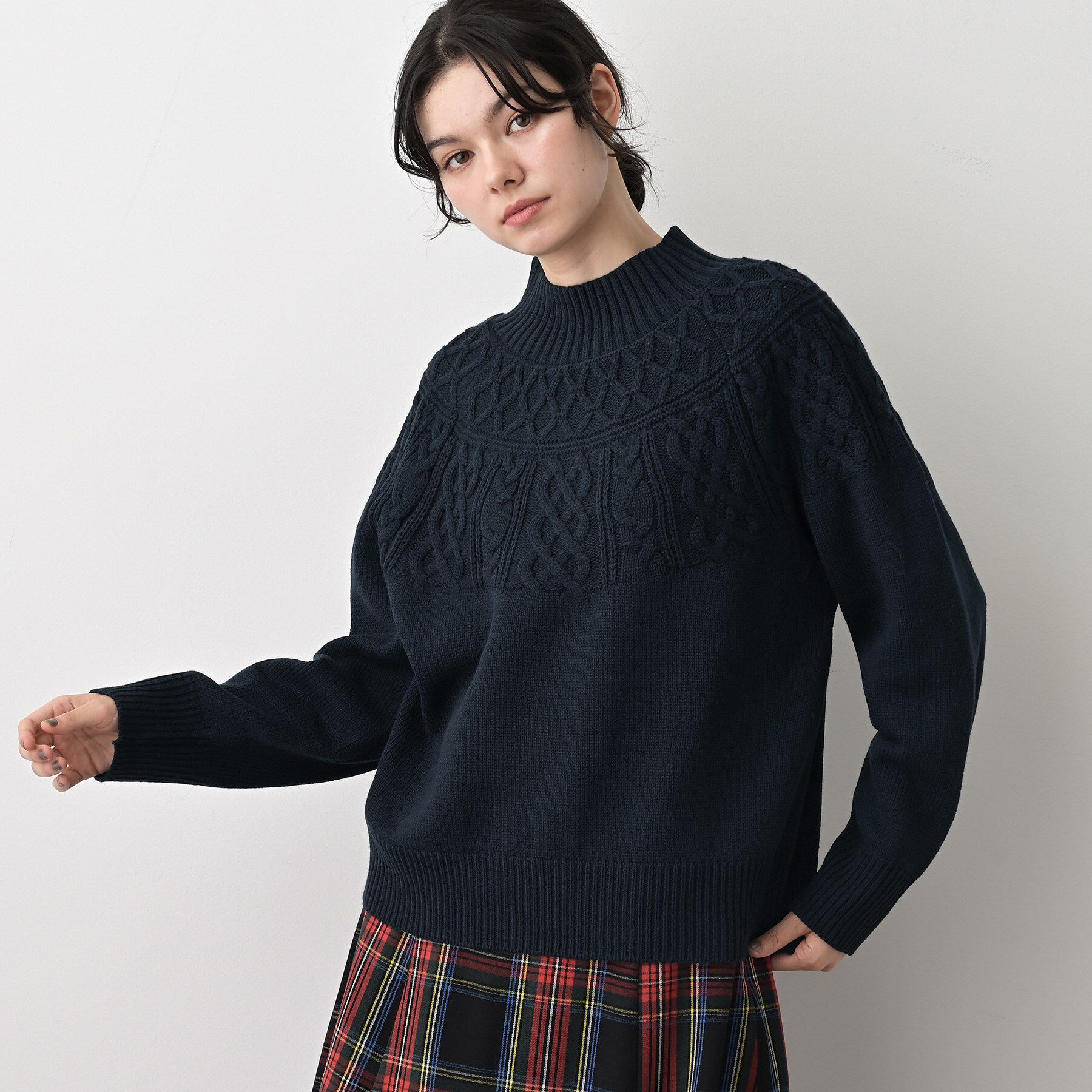 Dessin「【着映え/洗える】求心ケーブル編みハイネックニット」|ニット・セーター|