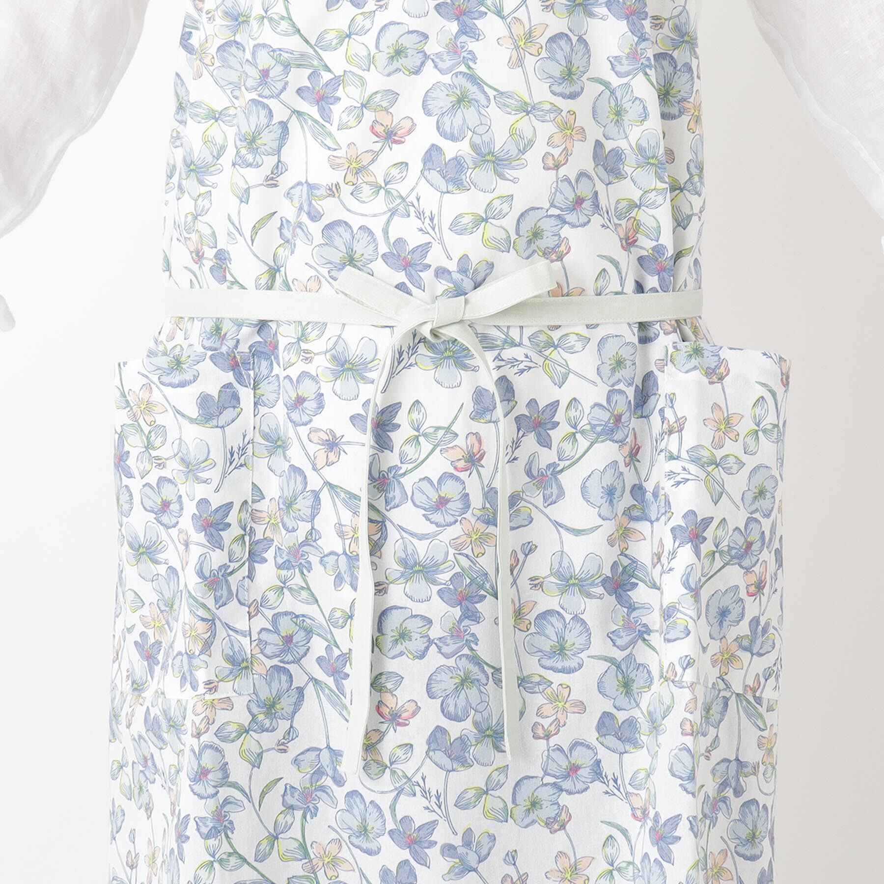 212 KITCHEN STORE「ポピープリントエプロン BL」|食器・キッチングッズ|