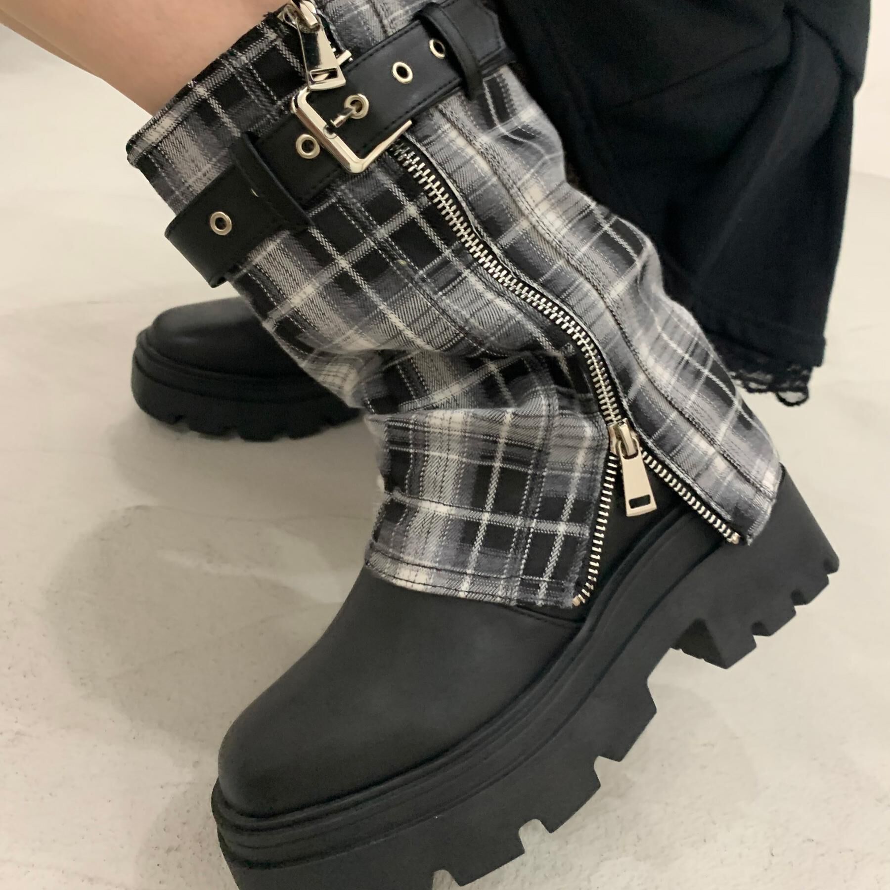 csT&P「ベルト付きカバーブーツ」|ショートブーツ|