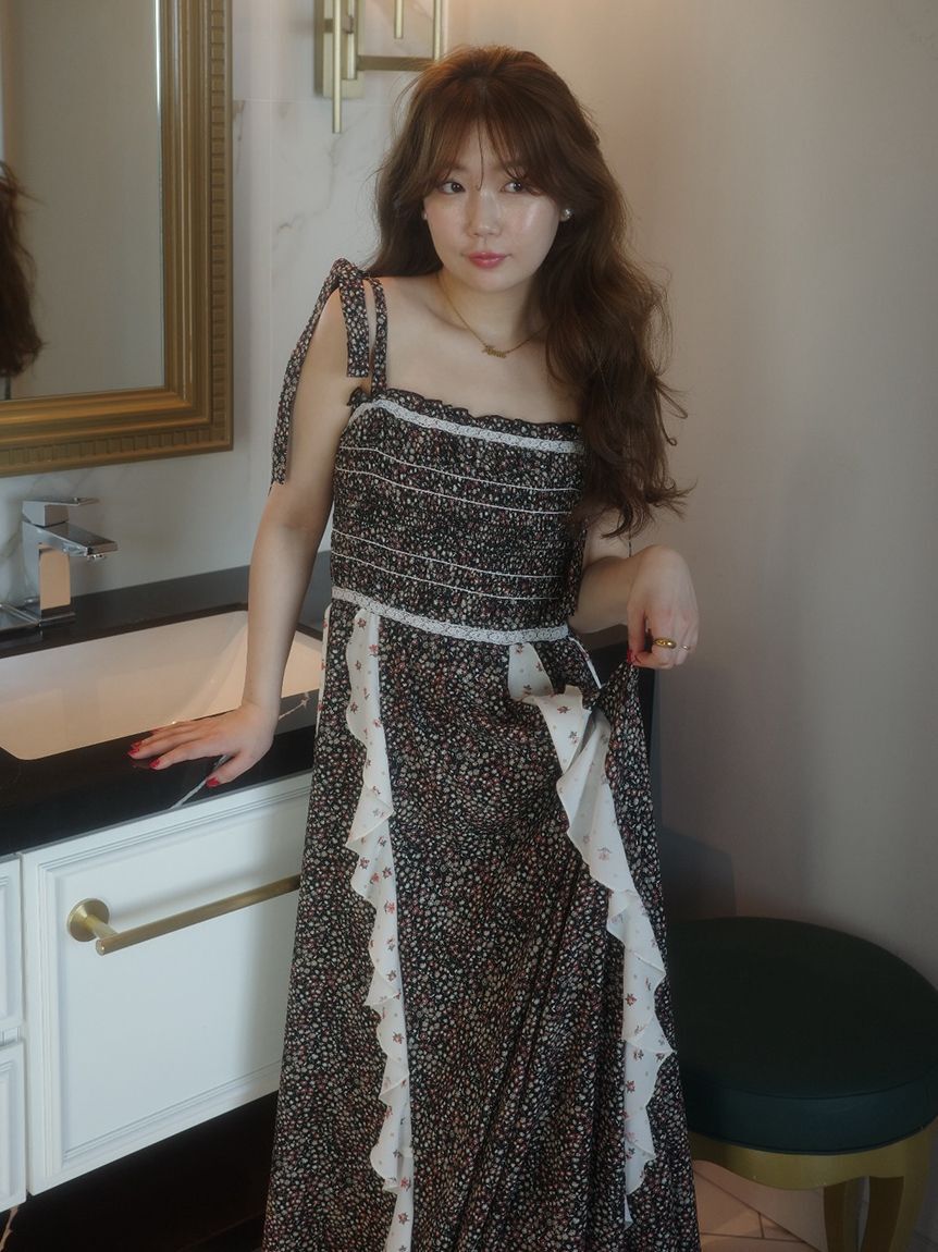 FRAY I.D「【FRAY I.D MADE WITH LIBERTY FABRIC】ラッフルキャミソールドレス」|ドレス|BLK