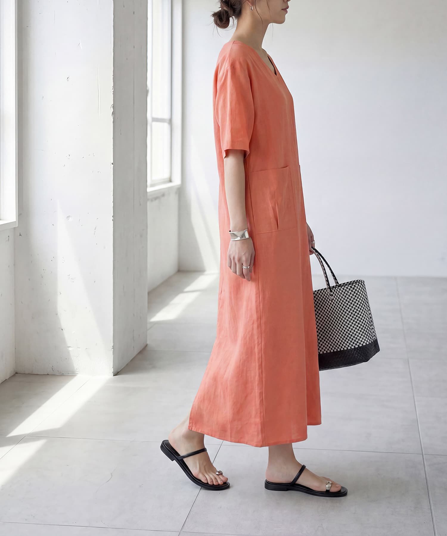 STYLE DELI「ファスナースリット麻混Vネックワンピース」|ワンピース|