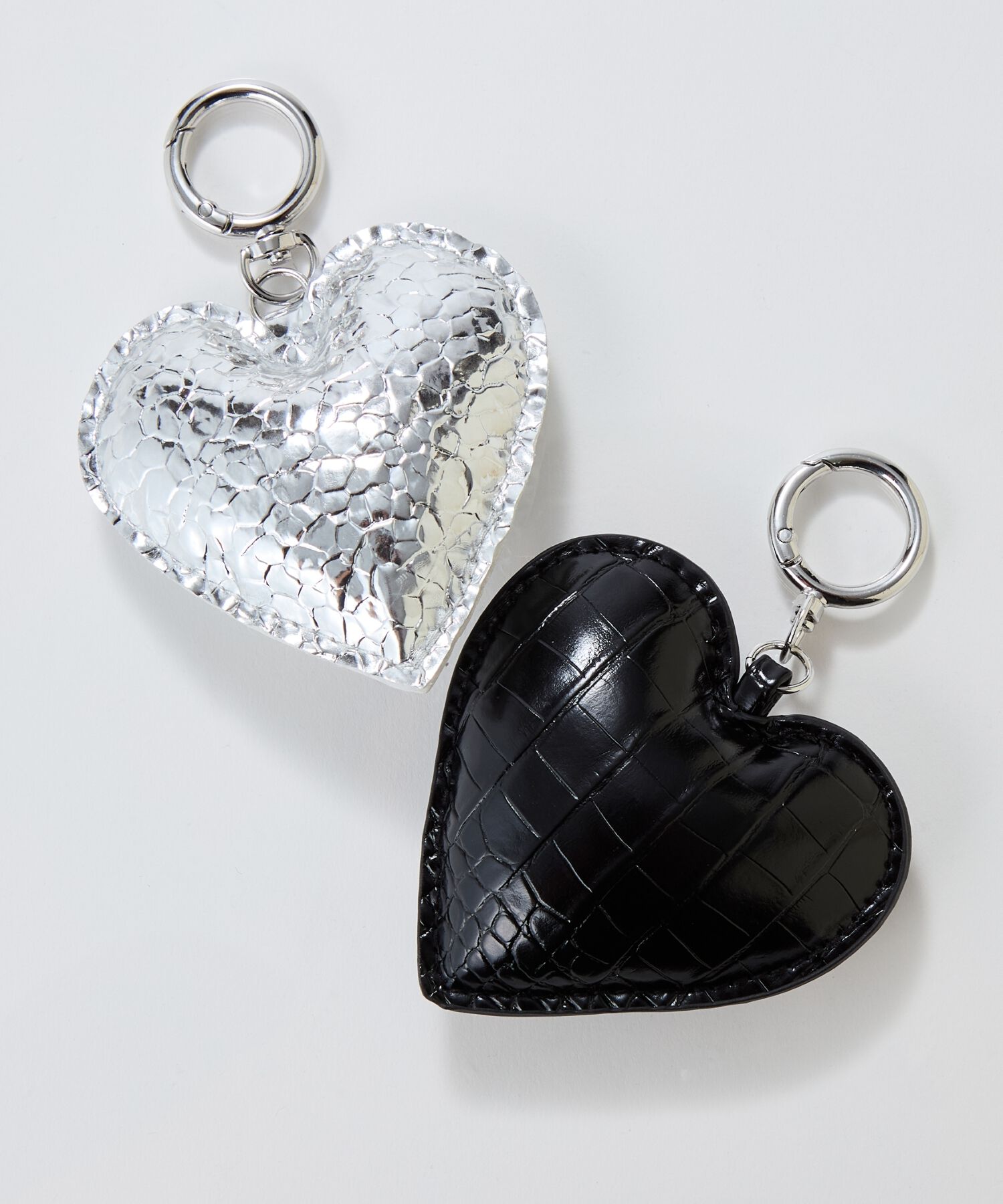 Phoebe「ハートレザーバッグチャーム　ブラック」|チャーム・キーホルダー|