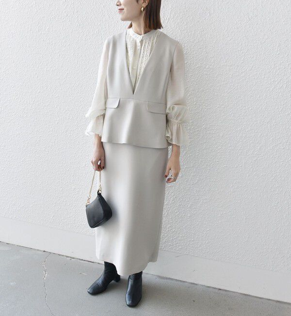 SHIPS any「SHIPS any:〈洗濯機可能〉ダブルクロス Vネック ペプラム ワンピース［NAVY BLUE］」|ワンピース|ベージュ