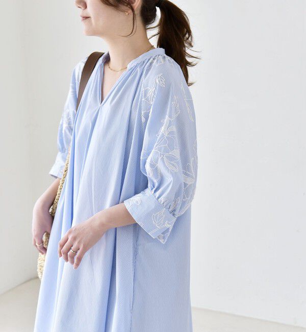 quaranciel「《予約》quaranciel:〈洗濯機可能〉ストライプ フラワー刺繍 スキッパー シャツ ワンピース」|ワンピース|