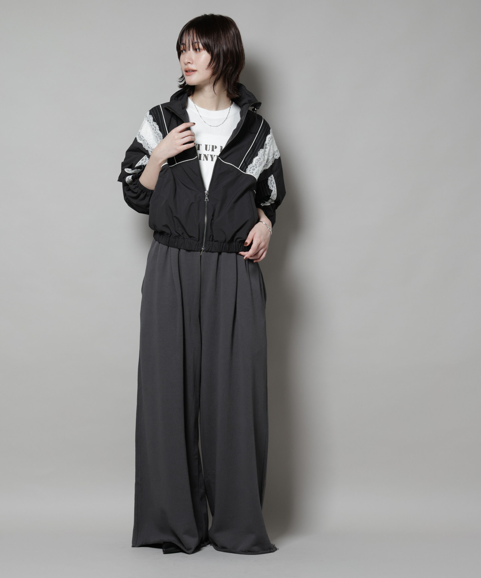 nano･universe「レース&times;ストライプ切替ナイロンブルゾン」|ブルゾン・スタジャン|