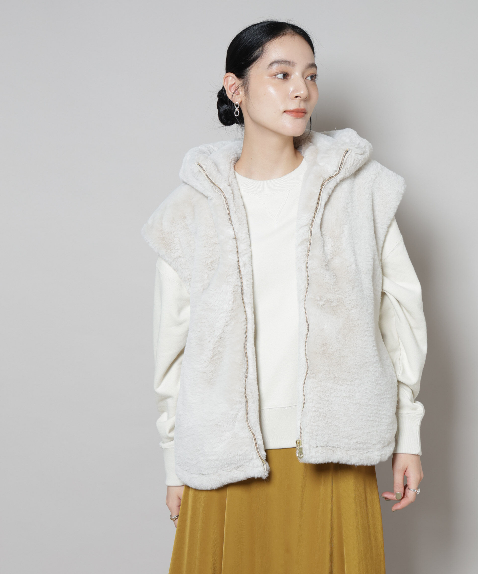 nano･universe「フェイクファーフードベスト」|テーラードジャケット|