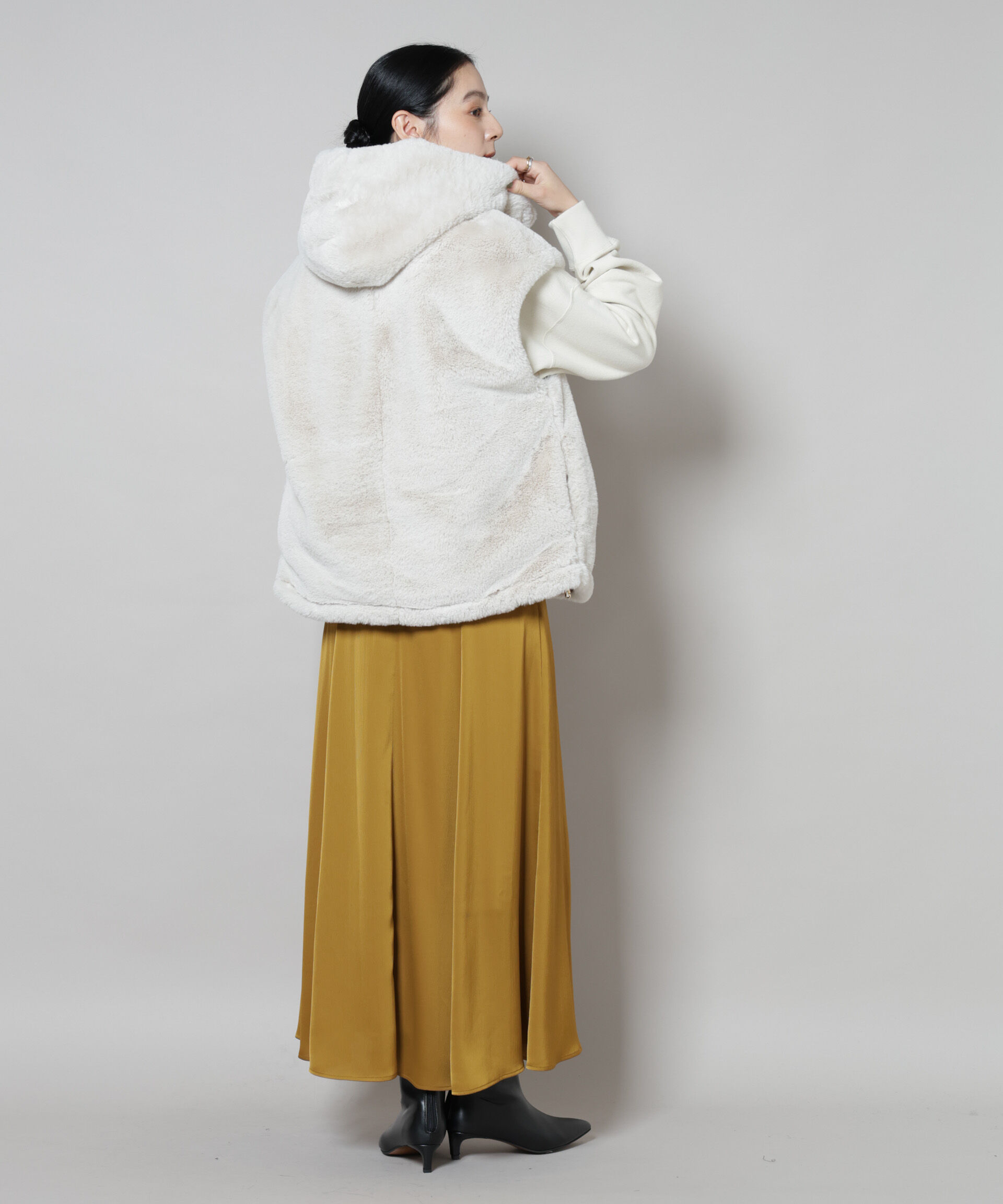 nano･universe「フェイクファーフードベスト」|テーラードジャケット|