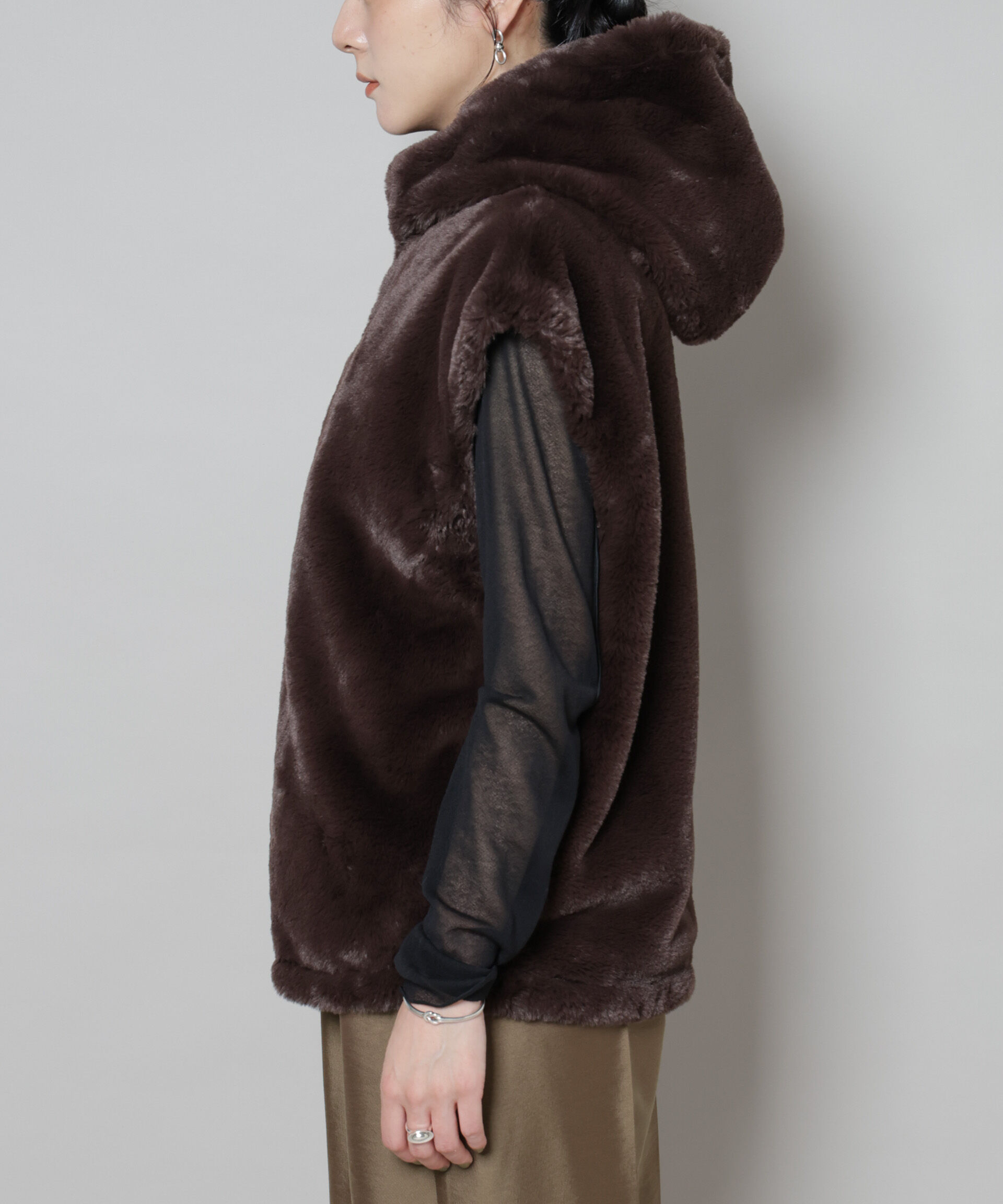 nano･universe「フェイクファーフードベスト」|テーラードジャケット|