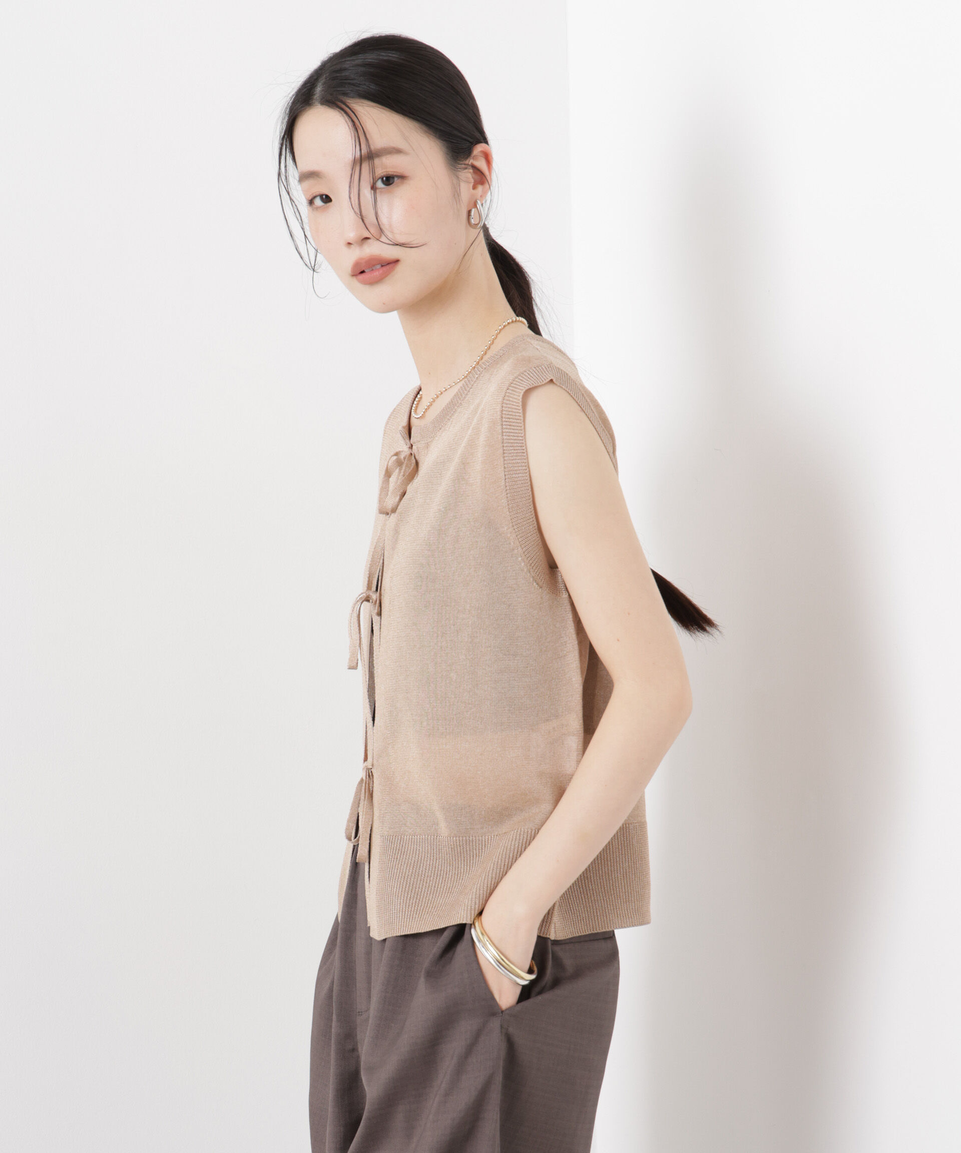 nano･universe「前後2wayリボンアップデザインノースリーブニット」|ニット・セーター|