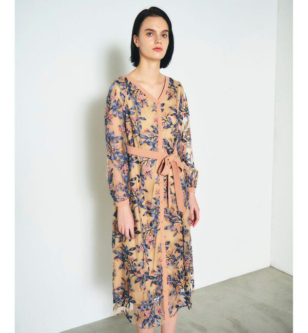 GRACE CONTINENTAL「フラワー刺繍フレアワンピース」|ワンピース|