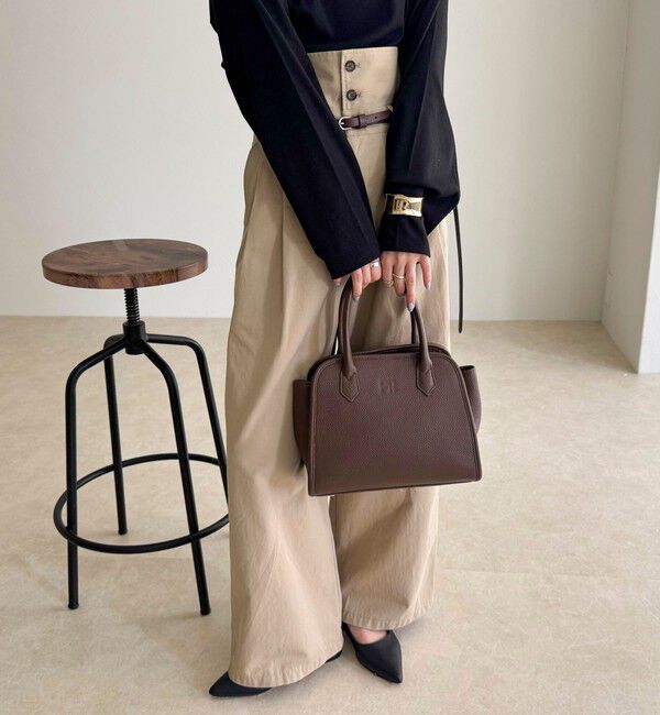 fredy emue「FR台形レザーバッグ」|ショルダー・メッセンジャー|