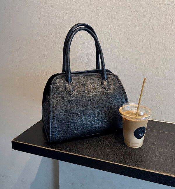 fredy emue「FR台形レザーバッグ」|ショルダー・メッセンジャー|