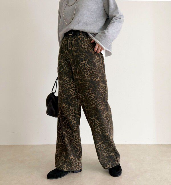 fredy emue「コットンツイルストレートパンツ」|チノ|ブラウン系その他