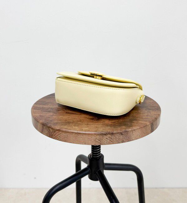 fredy emue「ソリッドカラーポシェット」|ショルダー・メッセンジャー|