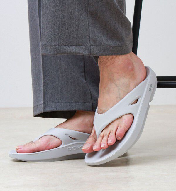 GLOSTER「【OOFOS/ウーフォス】 Ooriginal リカバリーサンダル」|サンダル|