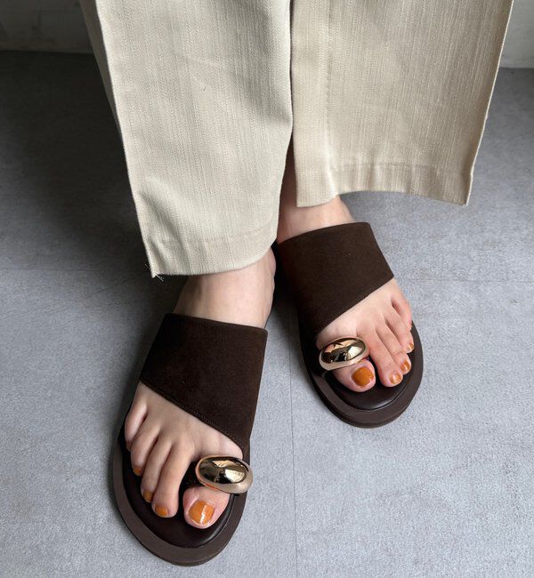  「GOLDリングトングサンダル」|サンダル|ブラウン