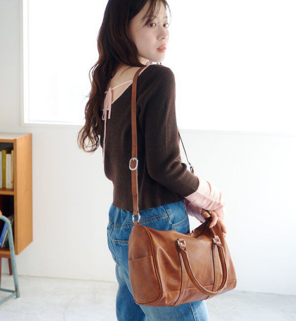  「【500mlペットボトル収納可】スタッズボストンバッグ」|ボストンバッグ|