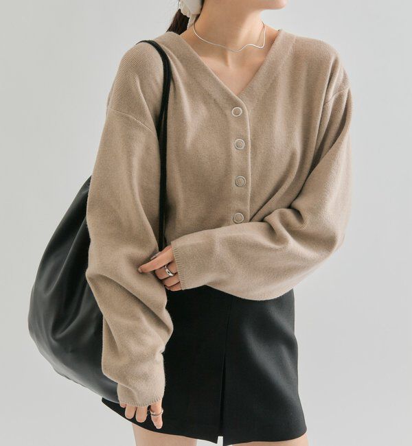  「Vボタンカーディガン」|カーディガン|