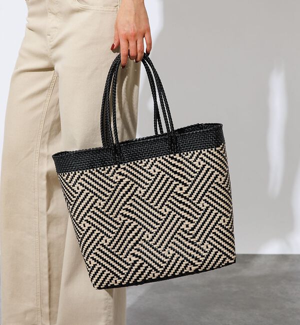 ABAHOUSE「【MOON BIRD/ムーンバード】手編みのメルカドバックＬ/軽量/大容量/旅行」|トートバッグ|ブラック系その他2