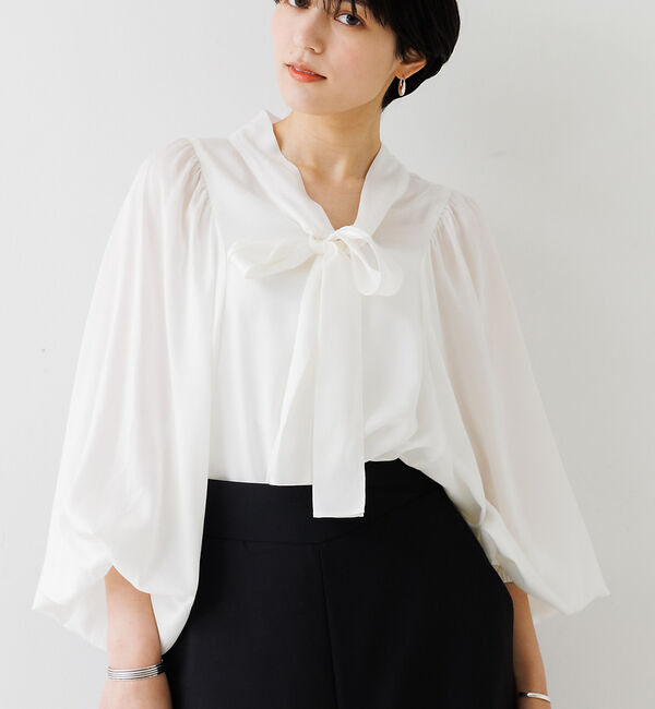 Rouge vif「とろみ素材 ギャザースリーブボウタイブラウス」|シャツ・ブラウス|ホワイト
