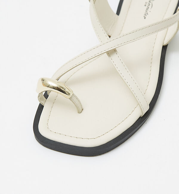 AU BANNISTER「【販売店舗限定】ニュアンスリング ストラップサンダル」|サンダル|