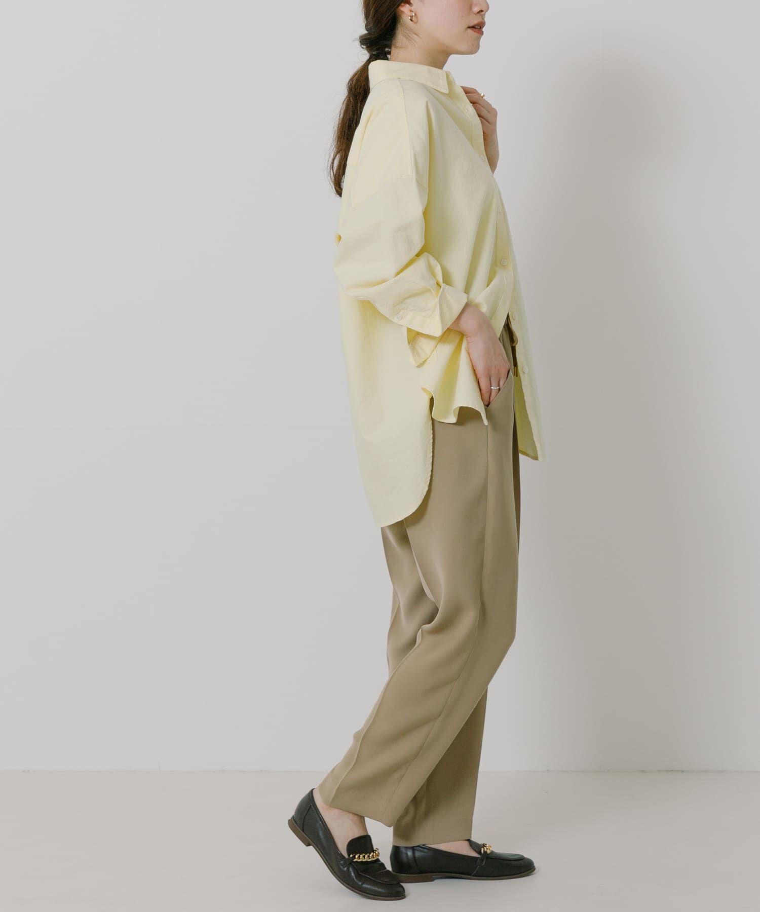 URBAN RESEARCH「ライトサテンドロストテーパードパンツ」|その他|