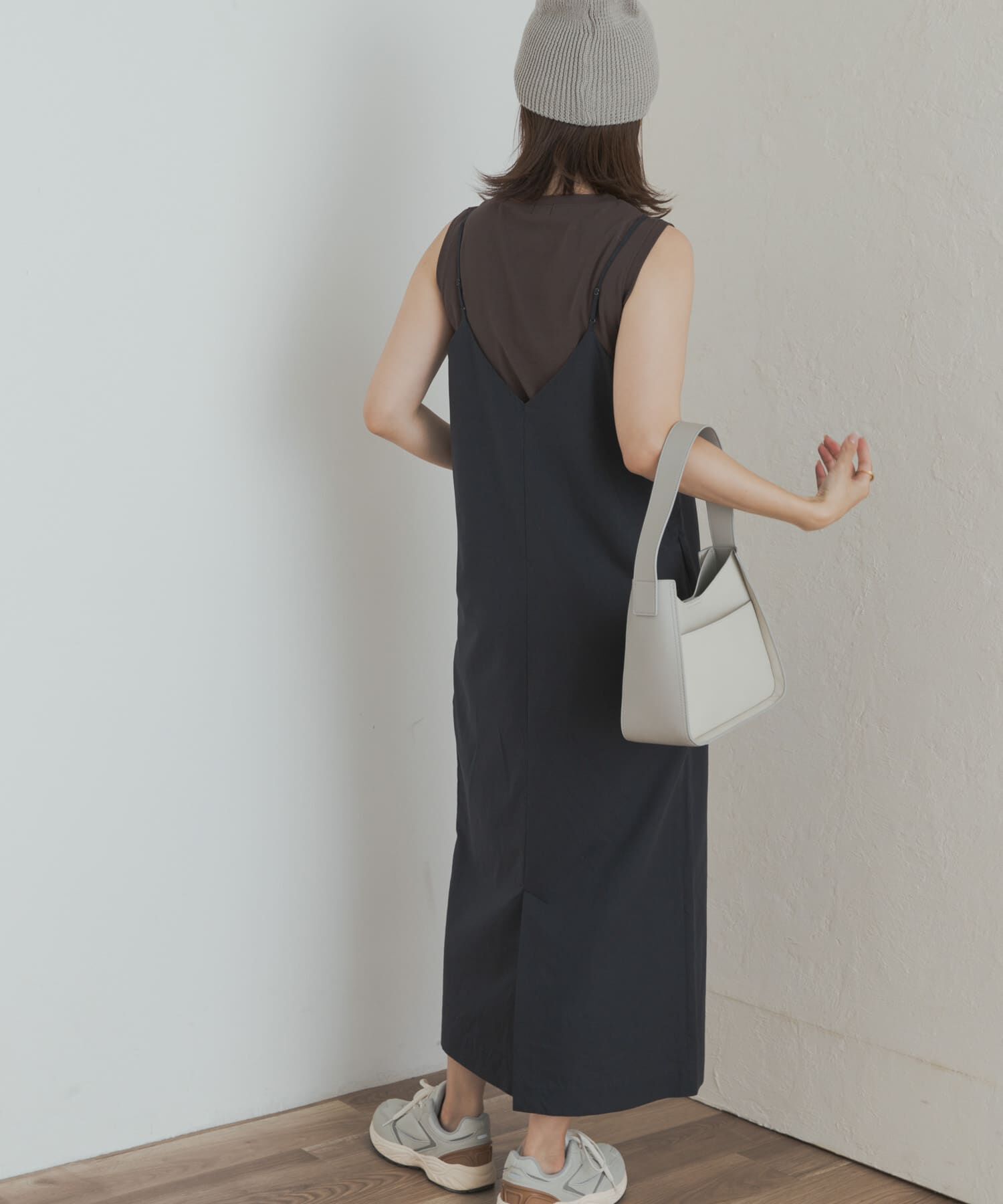 URBAN RESEARCH DOORS「バックVストレートキャミワンピース」|ワンピース|