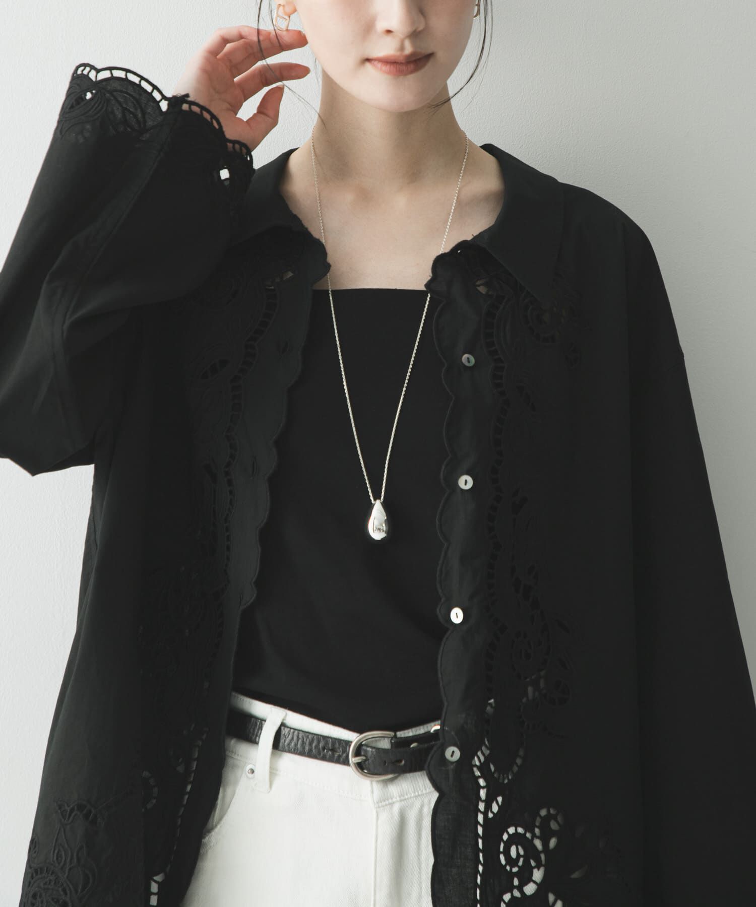 URBAN RESEARCH「カットワーク刺繍シャツ」|シャツ・ブラウス|