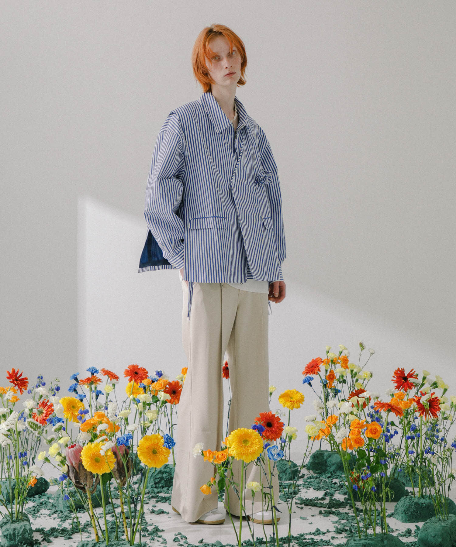 SENSE OF PLACE by URBAN RESEARCH「hxcyyd &times; SOP　ストライプフラワーコサージュシャツベスト(UNISEX)」|ベスト・ジレ|