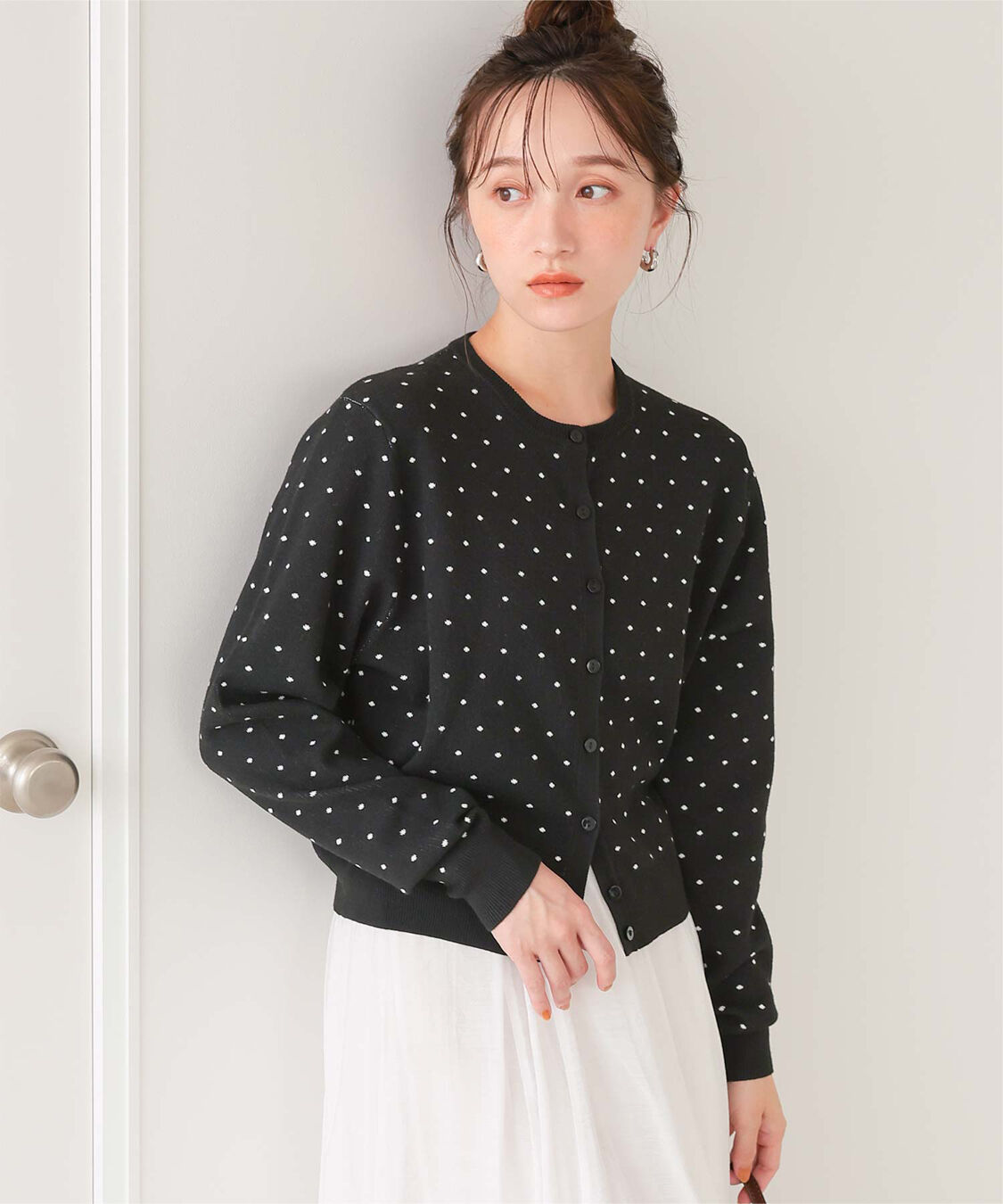 titivate「ドットジャガードニットカーディガン」|ニット・セーター|ブラック