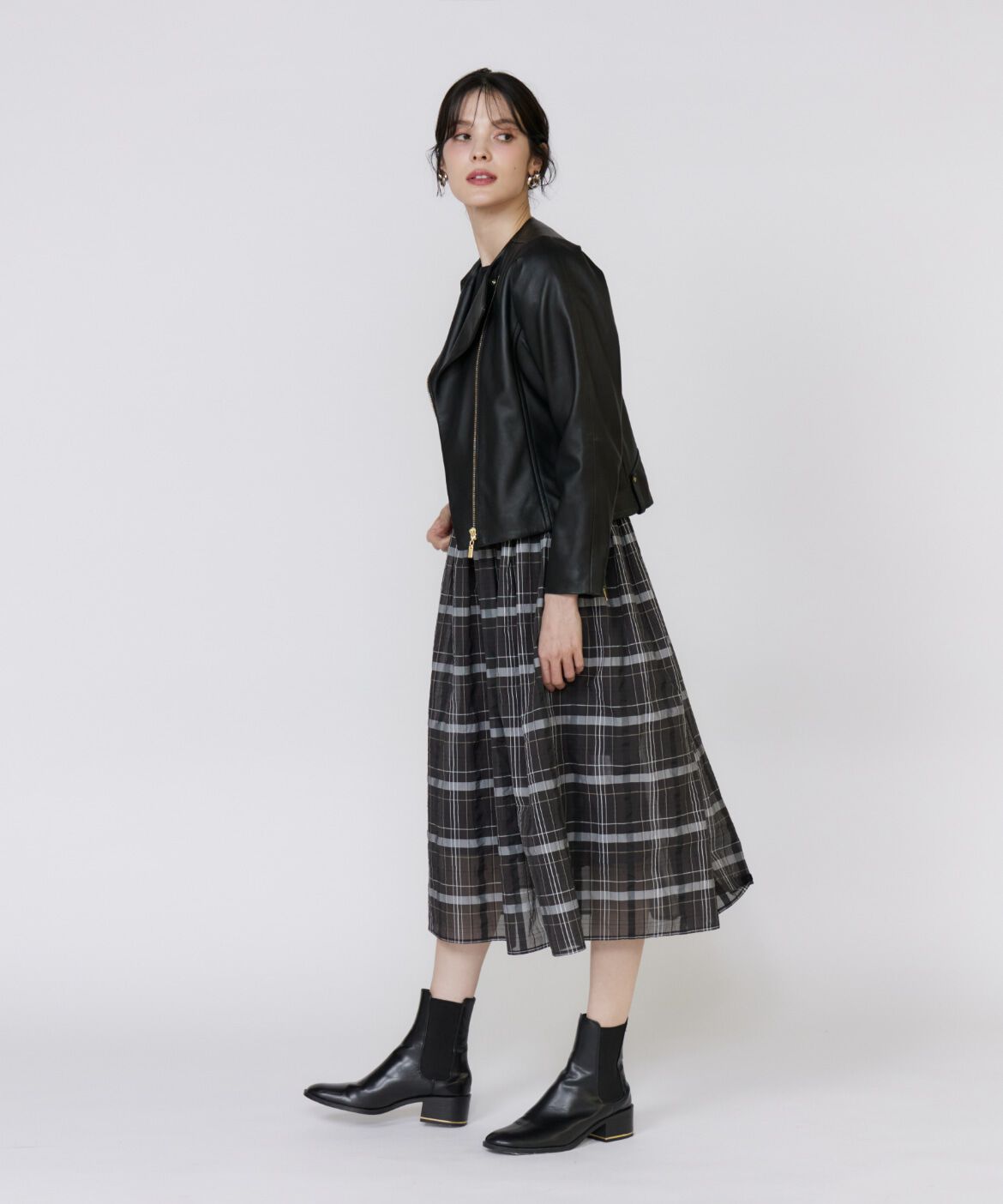 Maglie le cassetto「《M Maglie le cassetto》ｽﾊﾟﾆｯｼｭﾗﾑﾚｻﾞｰﾌﾞﾙｿﾞﾝ《美人百花9 」|ライダースジャケット|