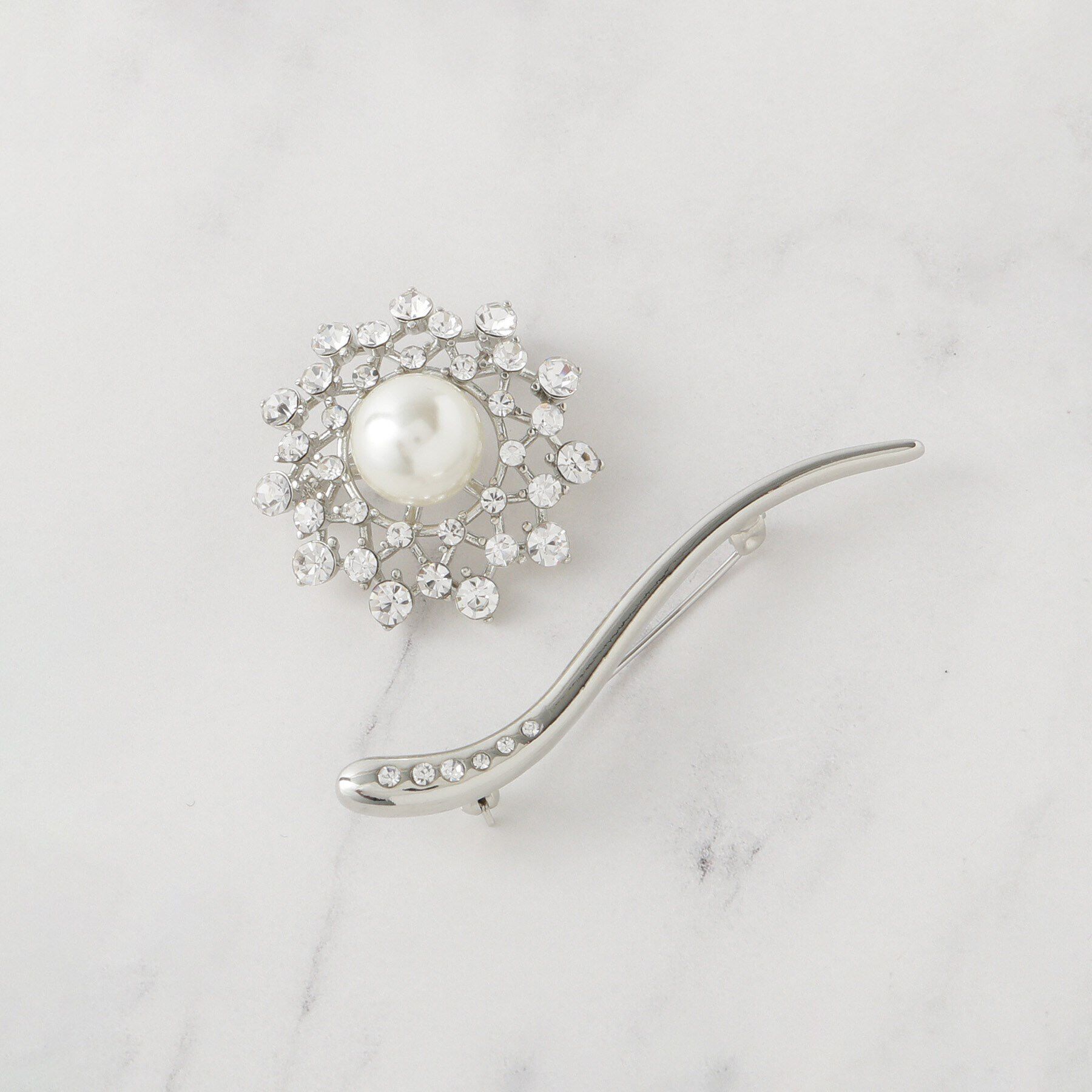 UNTITLED「【セレモニー対応】ビジューブローチセット」|ブローチ・コサージュ|シルバー(806)