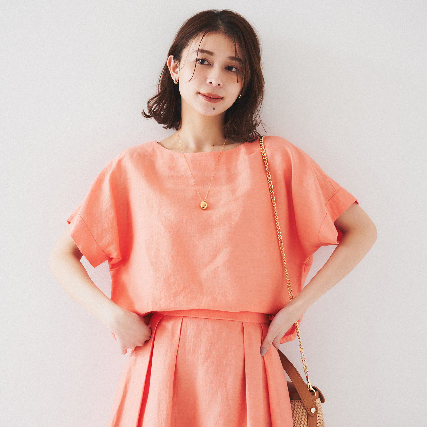 UNTITLED「【セットアップ可能/手洗い可】リネン混 ボートネックTブラウス」|シャツ・ブラウス|