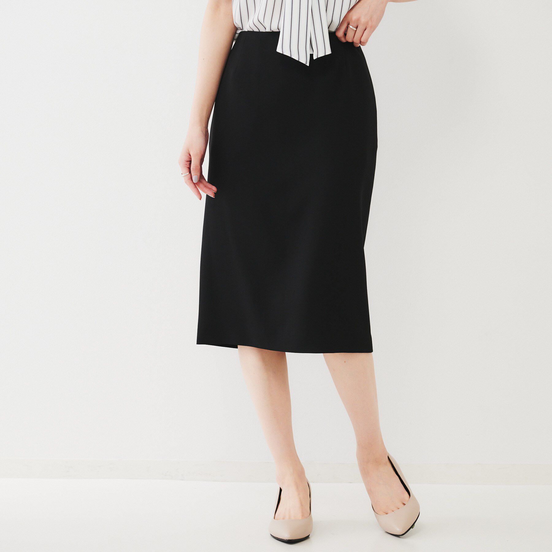 UNTITLED「【通勤スーツ】ライトウェイト タイトスカート」|スカート|